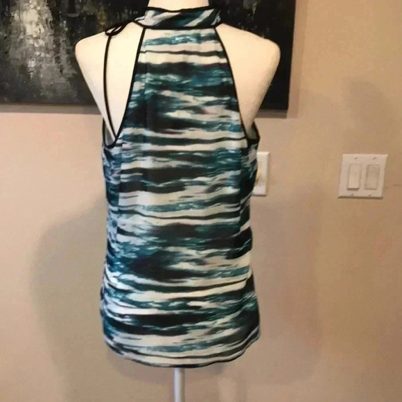 NWT Calvin Klein Halter Top with Tie at Neckline-Size M - Picture 2 of 6